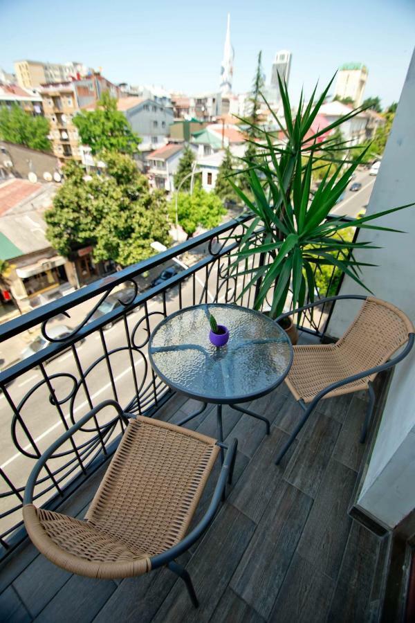 Apartment On Gorgiladze 25 Батуми Экстерьер фото